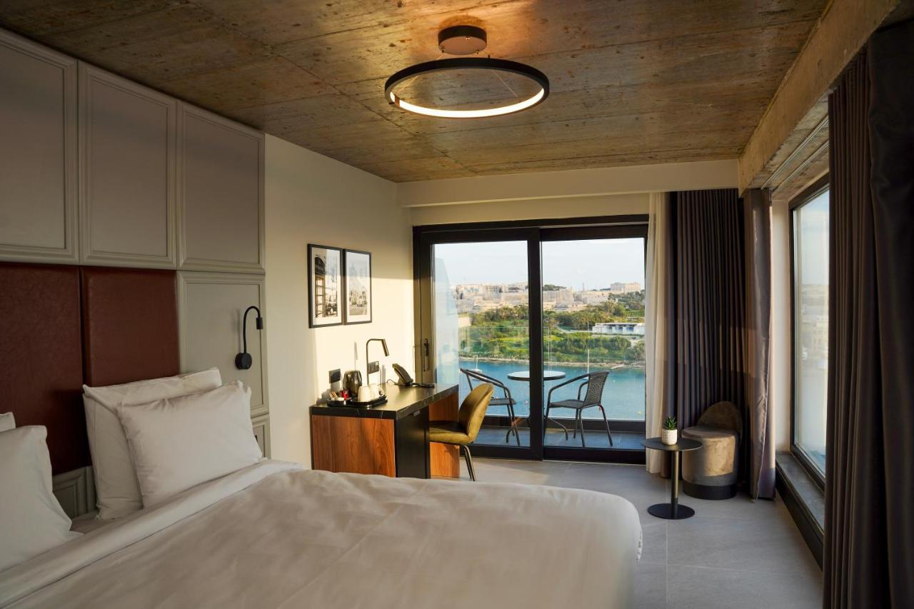 The Londoner Hotel Sliema Dış mekan fotoğraf