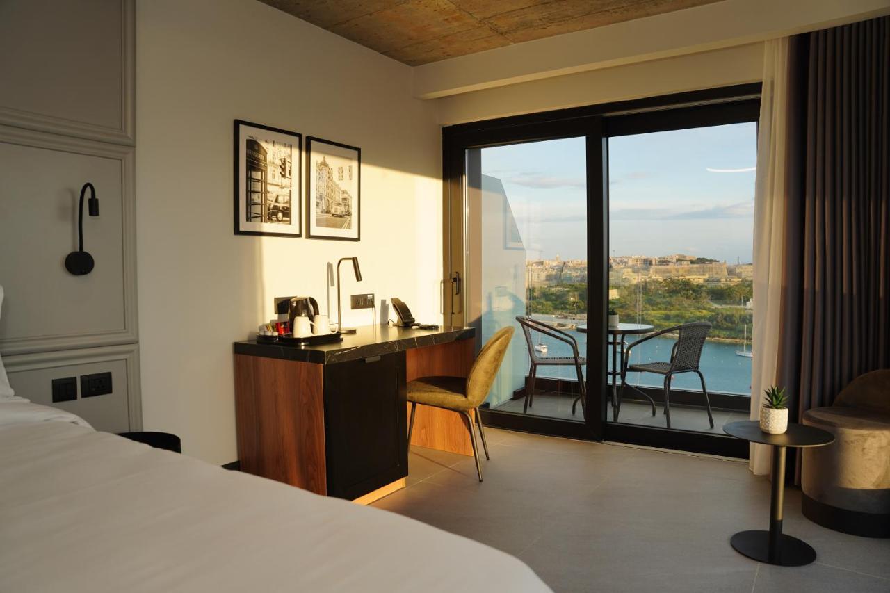 The Londoner Hotel Sliema Dış mekan fotoğraf