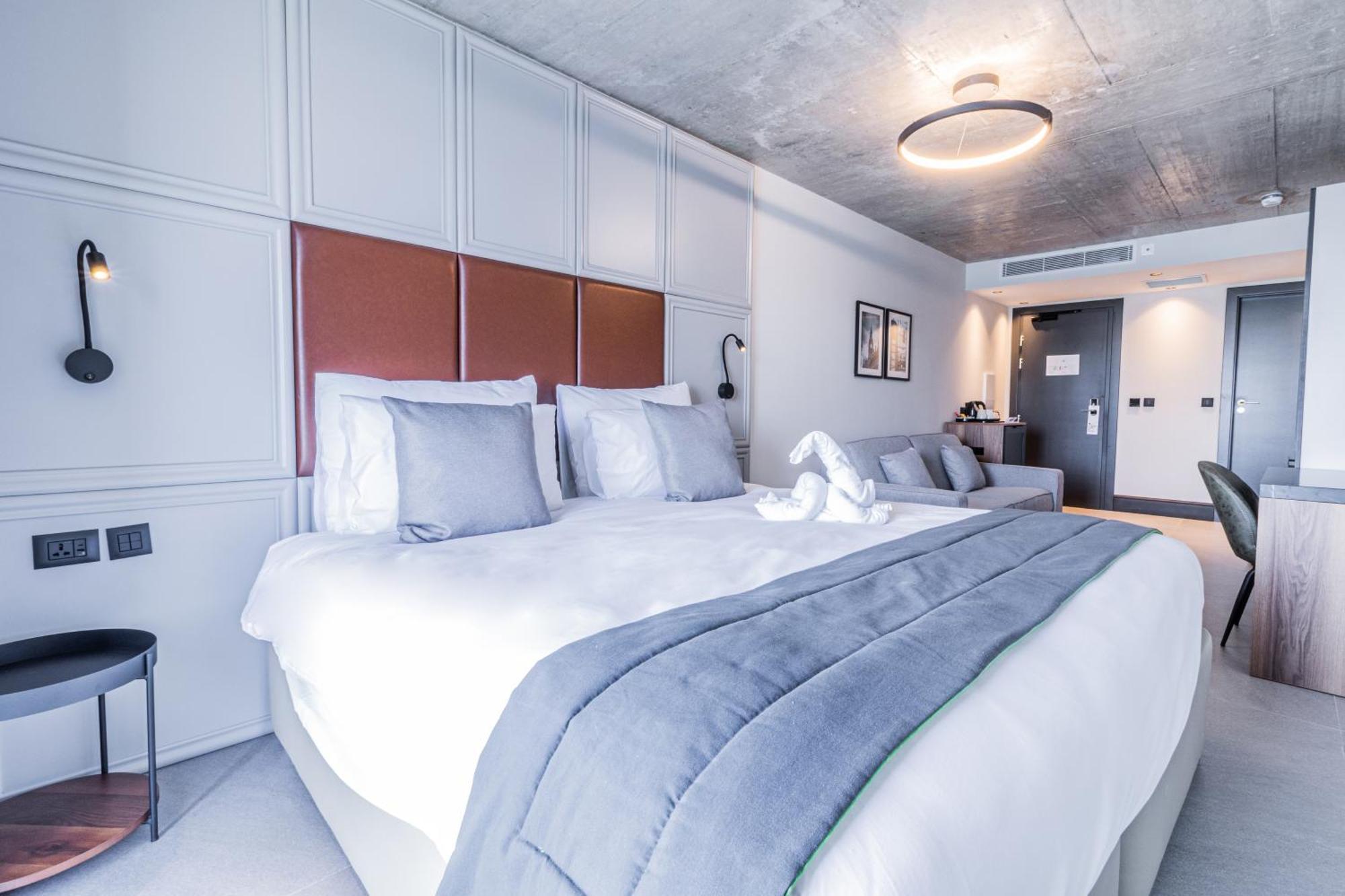The Londoner Hotel Sliema Dış mekan fotoğraf