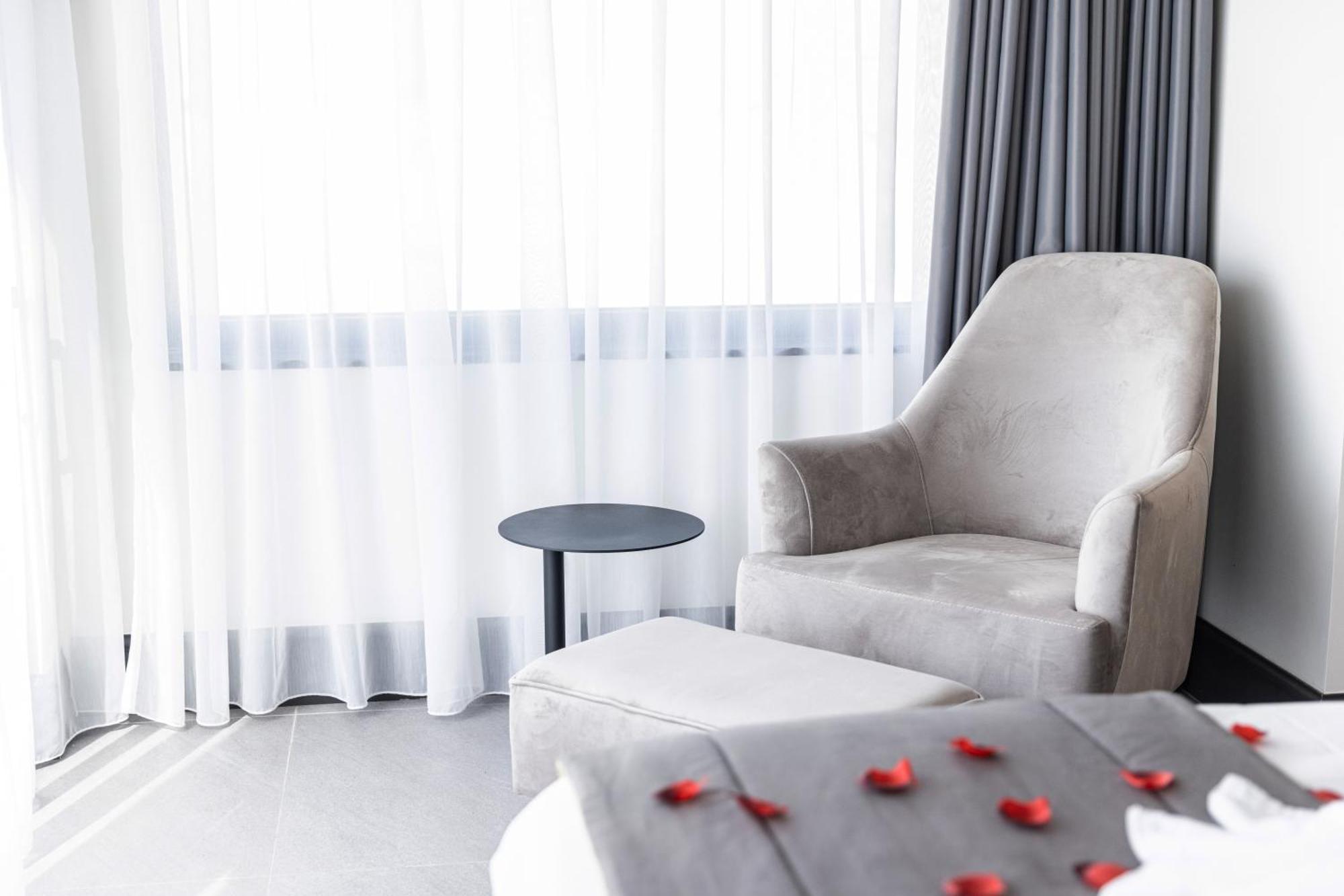 The Londoner Hotel Sliema Dış mekan fotoğraf