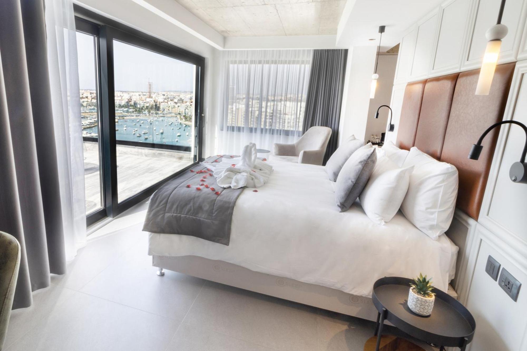 The Londoner Hotel Sliema Dış mekan fotoğraf