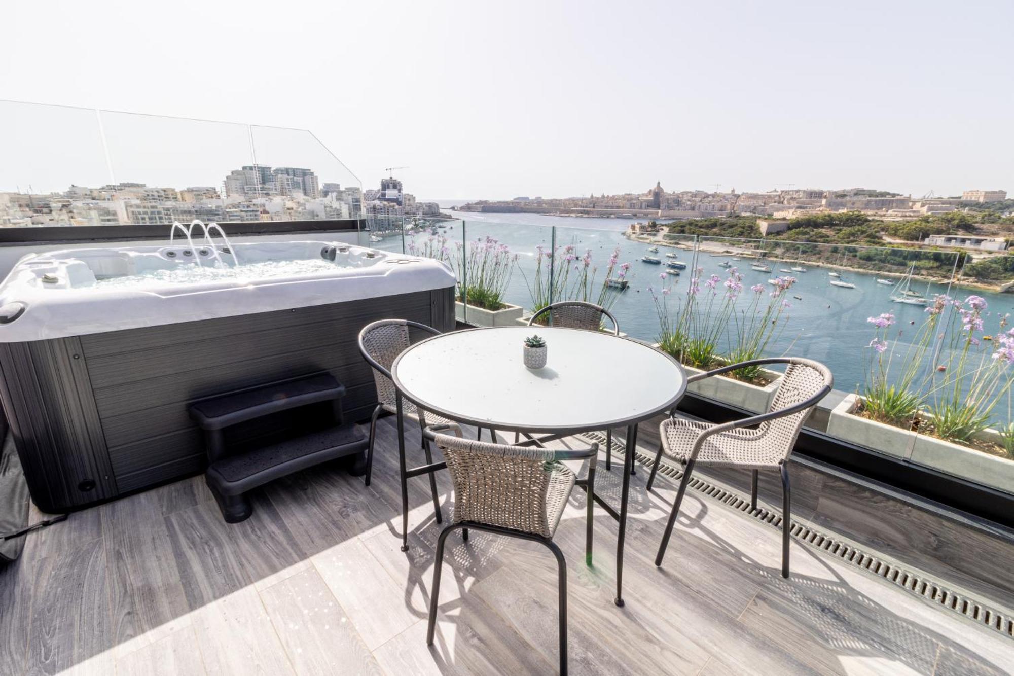 The Londoner Hotel Sliema Dış mekan fotoğraf